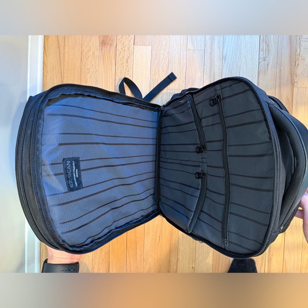 Kenneth Cole Reaction Backpack - Picture 6 of 8